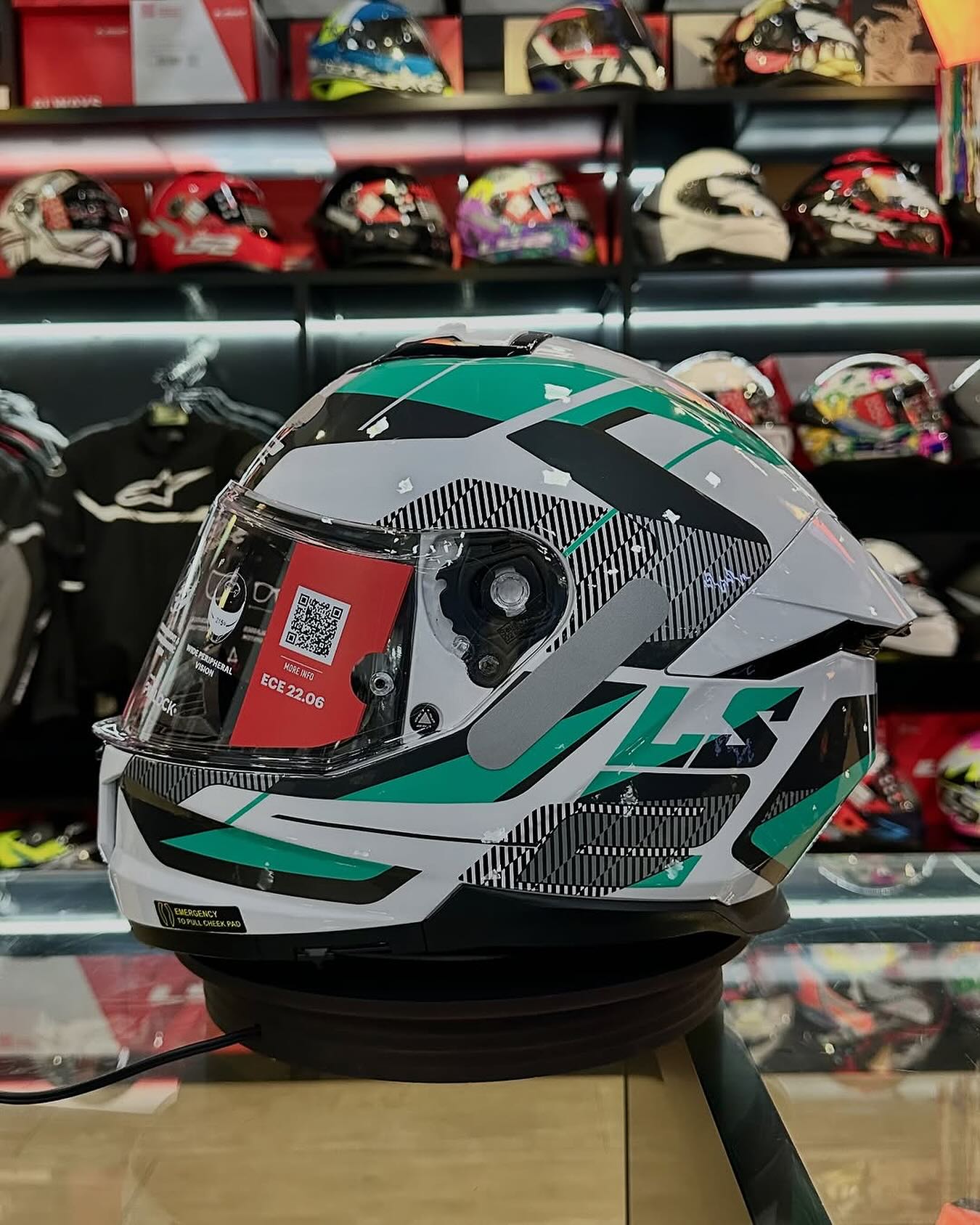 CAPACETE LS2 STREAM II ROAD BRANCO/VERDE